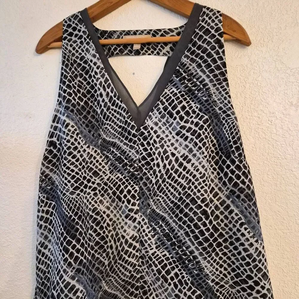 Banana Republic Snakeskin Tank Top: Flowy Effortless Summer Essential Chic Sexy
